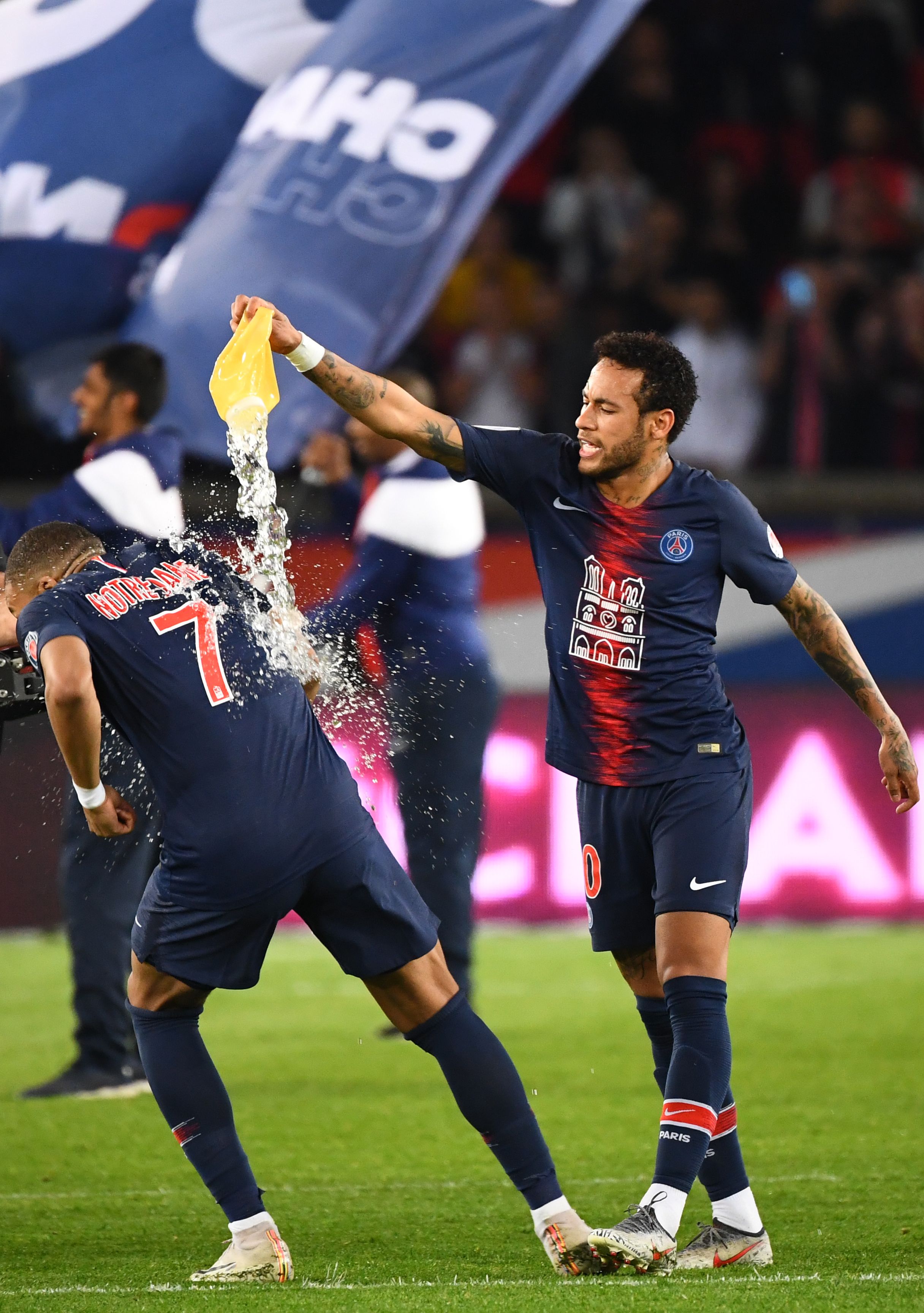 被压制，凯恩职业生涯首次对阵阿森纳打满90分钟没射门