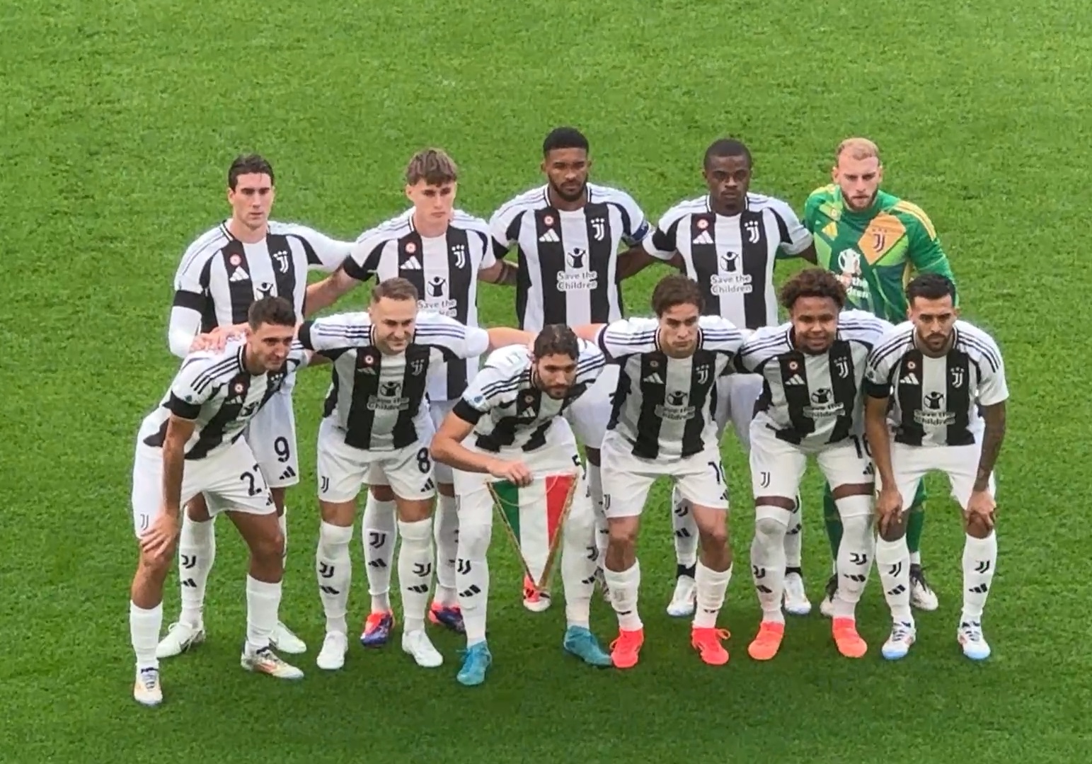 湖人末节连续得分，锁定胜局