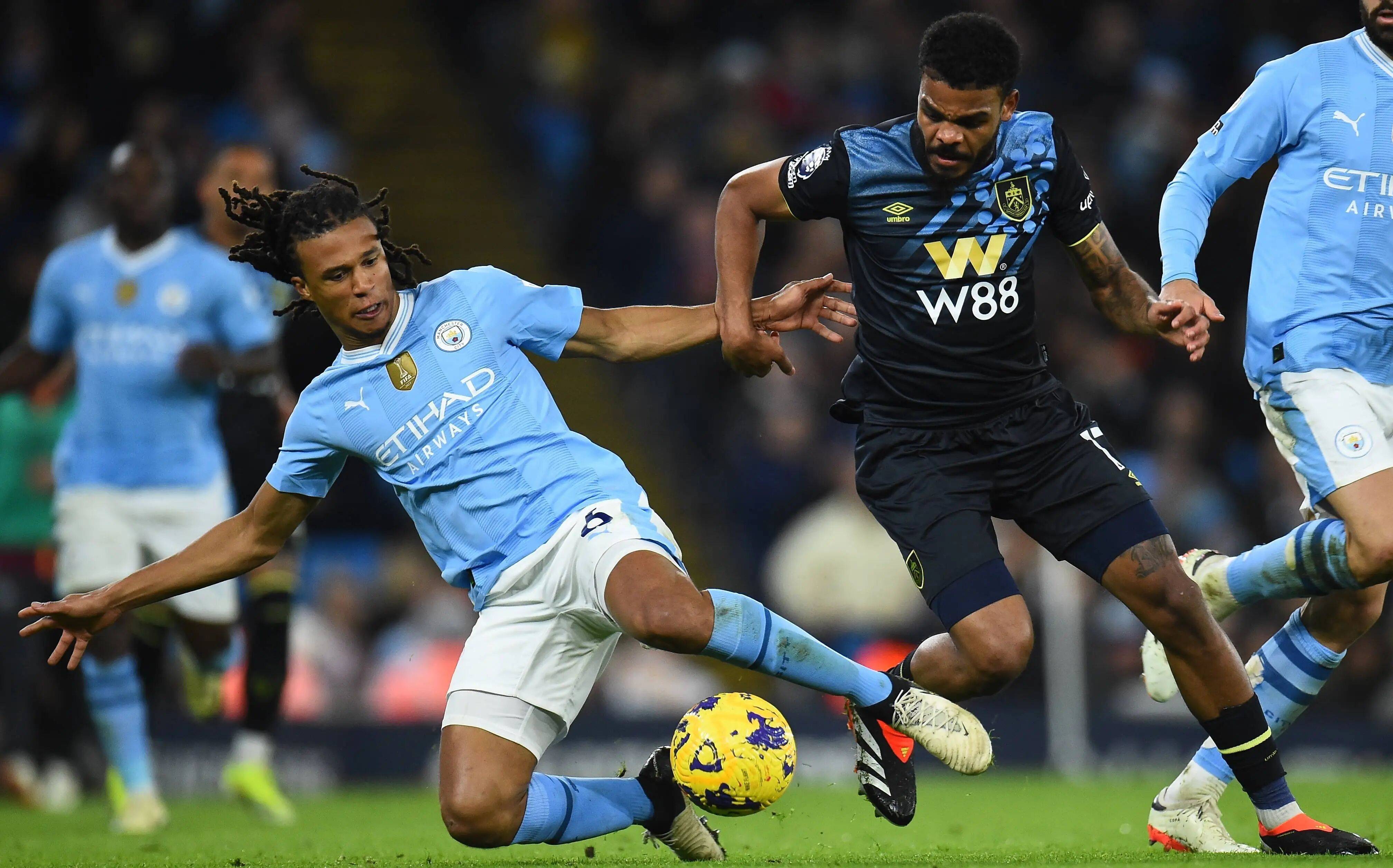 斯基拉：一家英超俱乐部询问了米兰前锋圣地亚哥的信息（斯基拉：英超某队已向米兰打听前锋圣地亚哥的情况）